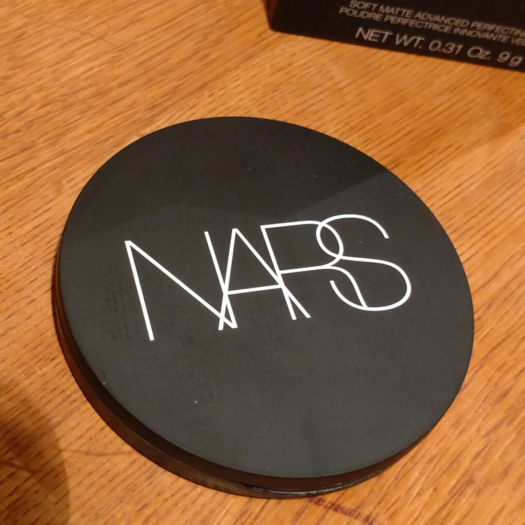 NARS(ナーズ)のNARS ソフトマット アドバンスト パーフェクティングパウダー 03122 コスメ/美容のベースメイク/化粧品(フェイスパウダー)の商品写真