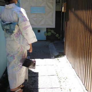 涼やかな花柄浴衣(浴衣)