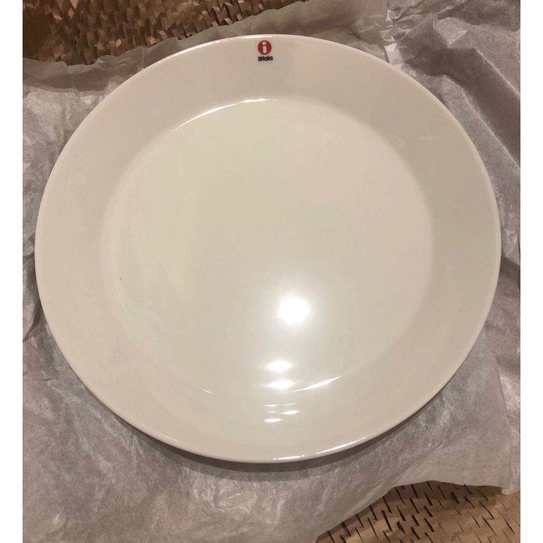 iittala(イッタラ)の【2枚★新品未使用】イッタラ　ティーマ　23cm iittala TEEMA 皿 インテリア/住まい/日用品のキッチン/食器(食器)の商品写真