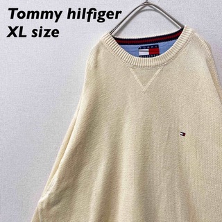 トミーヒルフィガー(TOMMY HILFIGER)のトミーヒルフィガー　ニット　セーター　無地　刺繍ロゴ　男女兼用　生成色　XL(ニット/セーター)