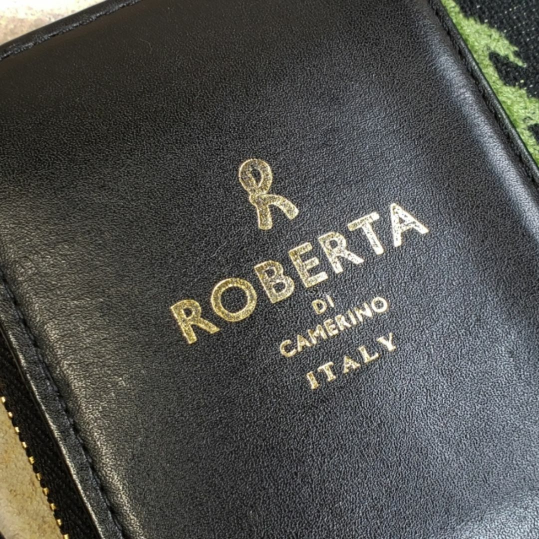 ROBERTA DI CAMERINO(ロベルタディカメリーノ)のロベルタディカメリーノ ☆ レザー コンビ ラウンドファスナー 長財布 ブラック レディースのファッション小物(財布)の商品写真