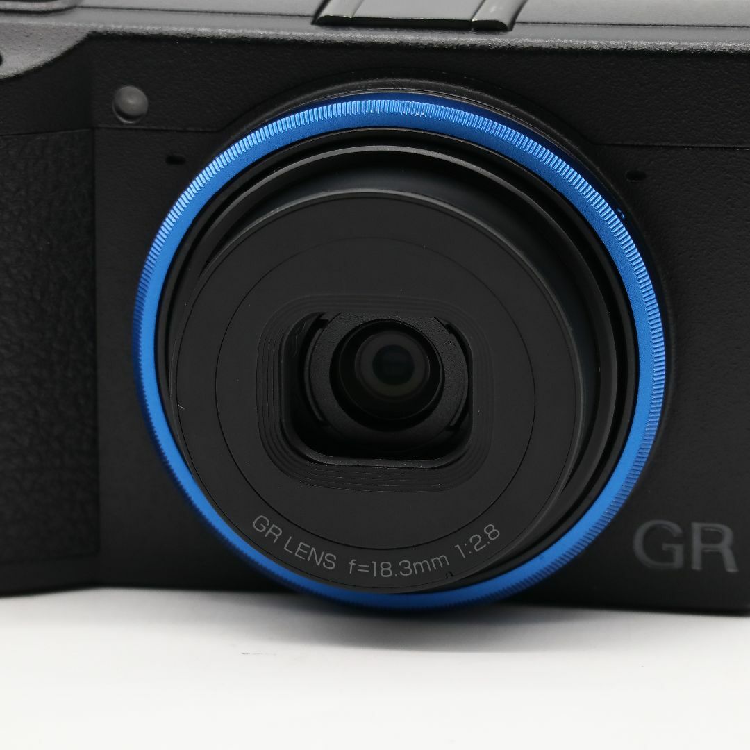 ショット数7425枚 |  RICOH GR III #3037 スマホ/家電/カメラのカメラ(コンパクトデジタルカメラ)の商品写真