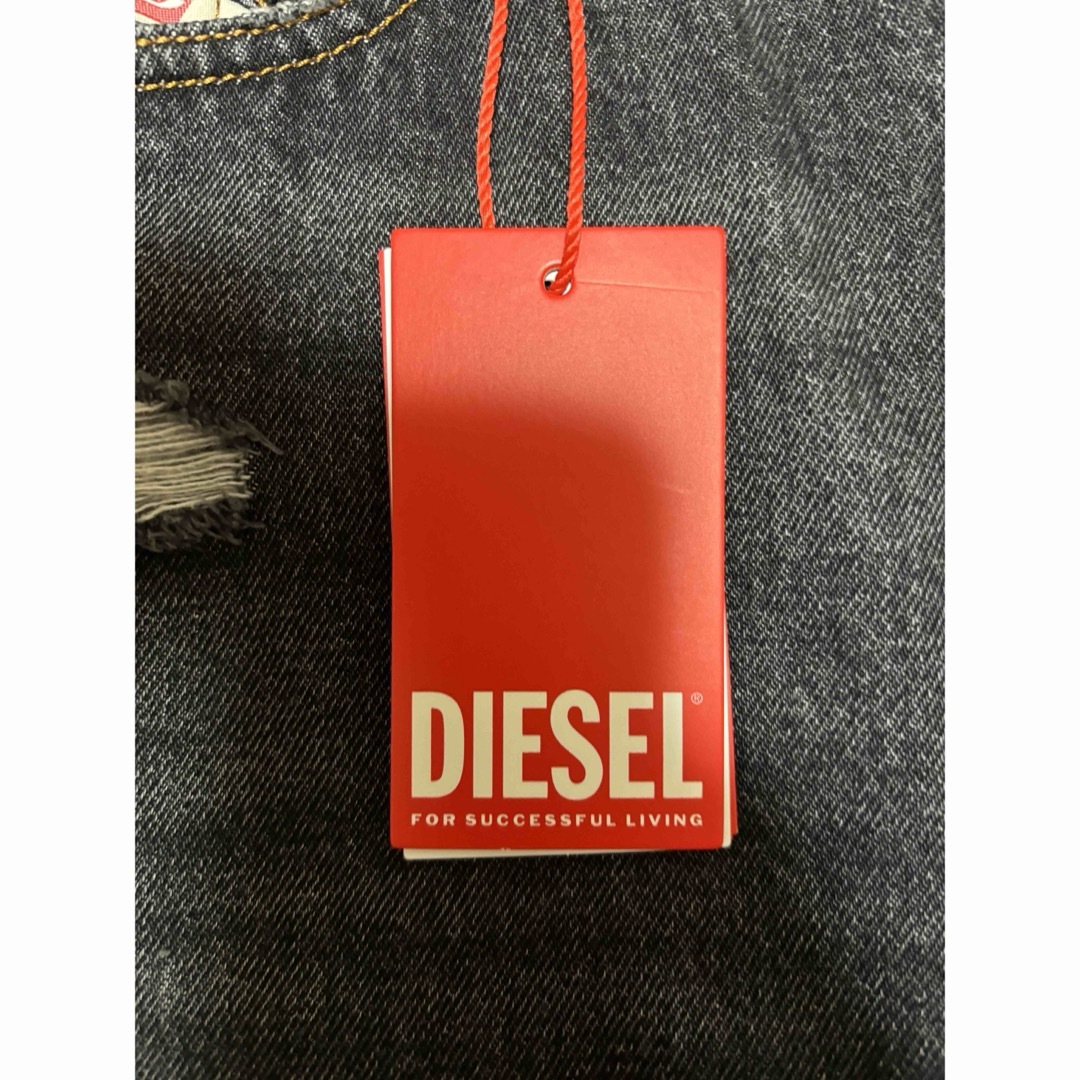 DIESEL(ディーゼル)のDIESEL D-RISE デニムパンツ ルーズフィット メンズのパンツ(デニム/ジーンズ)の商品写真