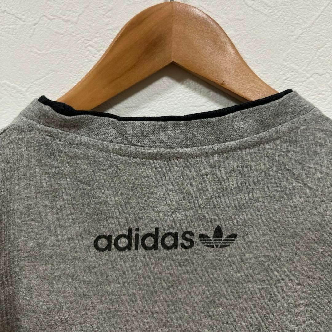 adidas(アディダス)の【美品】adidas アディダス Tシャツ 半袖 グレー ロゴ  XL レディースのトップス(Tシャツ(半袖/袖なし))の商品写真