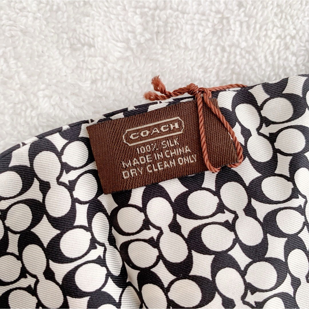 COACH(コーチ)の【新品】COACH コーチ スカーフ　クラシック　シグネチャー　ワンポイント レディースのファッション小物(バンダナ/スカーフ)の商品写真