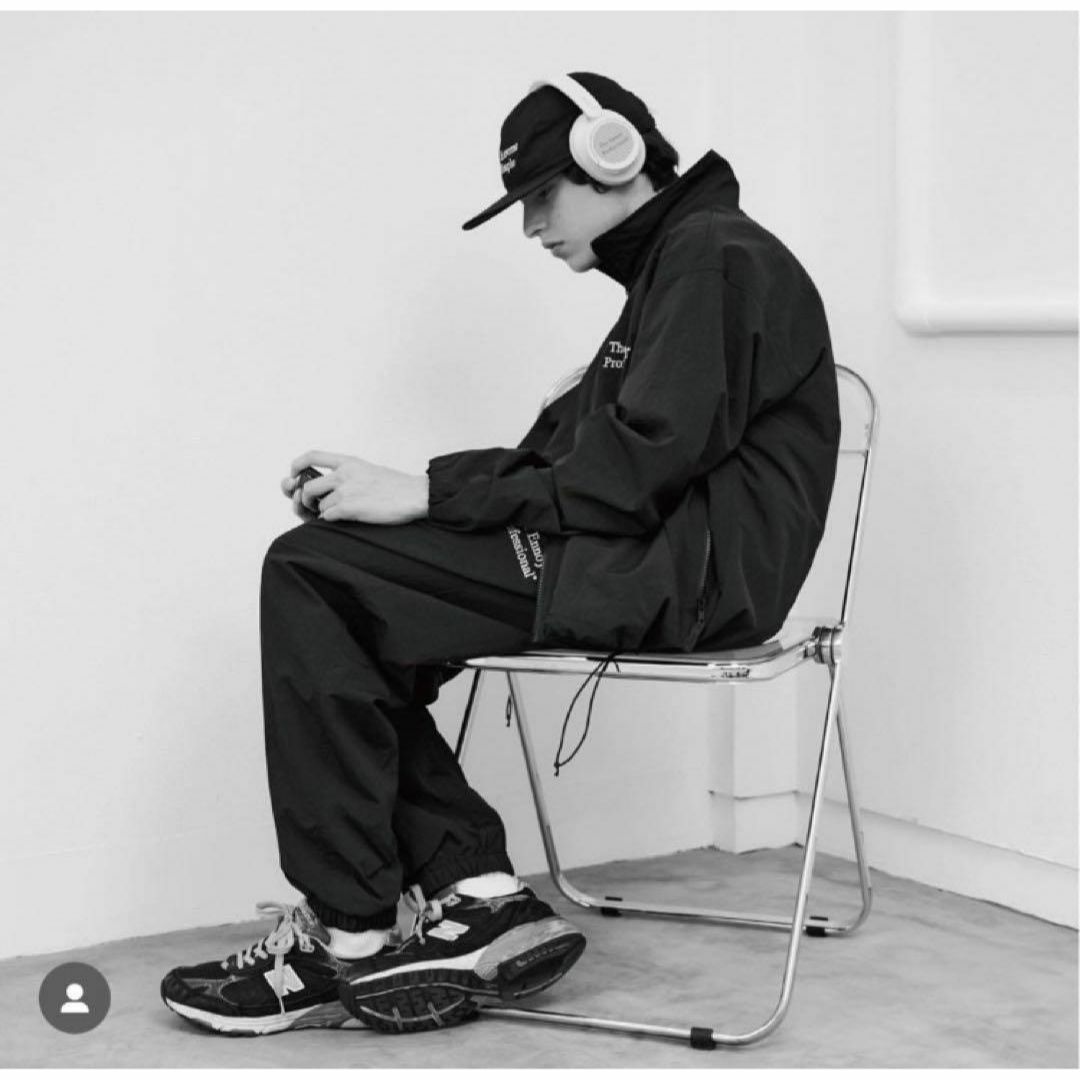 1LDK SELECT(ワンエルディーケーセレクト)の美品　エンノイ　スタイリスト私物　ナイロン　セットアップ　2020 2024 黒 メンズのジャケット/アウター(ナイロンジャケット)の商品写真