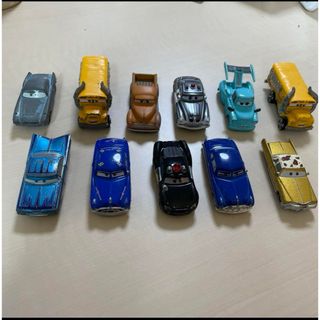 タカラトミー(Takara Tomy)のカーズトミカ　１１台まとめうり　セット(ミニカー)