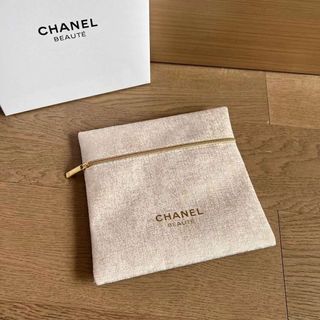 シャネル(CHANEL)のCHANEL ポーチ 収納袋 ノーベルティ アイボリー 箱付き(エコバッグ)