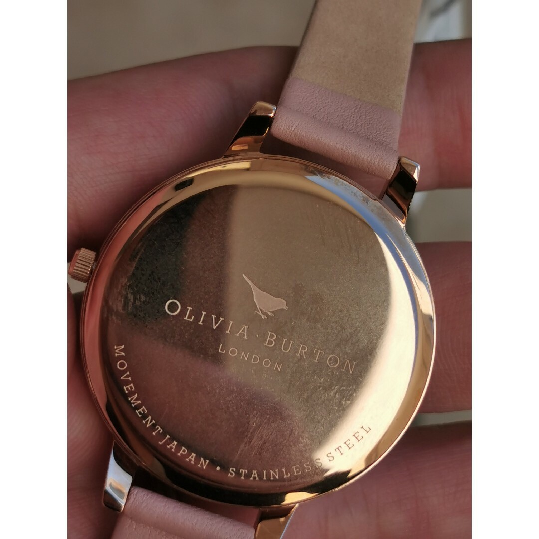 OLIVIA BURTON(オリビアバートン)のオリビアバートン 素敵なお花柄腕時計 ローラ・◯シュレイ好きに　タグが付いたま… レディースのファッション小物(腕時計)の商品写真