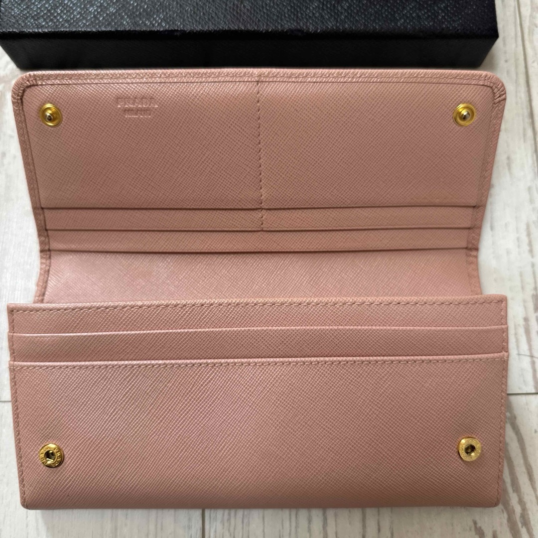 PRADA(プラダ)のPRADA サファイアーノ　ピンク　長財布 レディースのファッション小物(財布)の商品写真