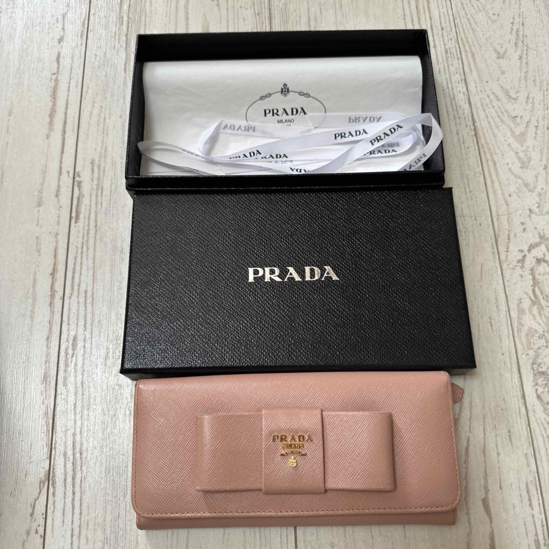 PRADA(プラダ)のPRADA サファイアーノ　ピンク　長財布 レディースのファッション小物(財布)の商品写真