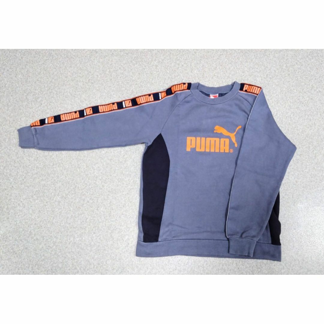 PUMA(プーマ)のPUMA裏起毛トレーナー150 キッズ/ベビー/マタニティのキッズ服男の子用(90cm~)(Tシャツ/カットソー)の商品写真