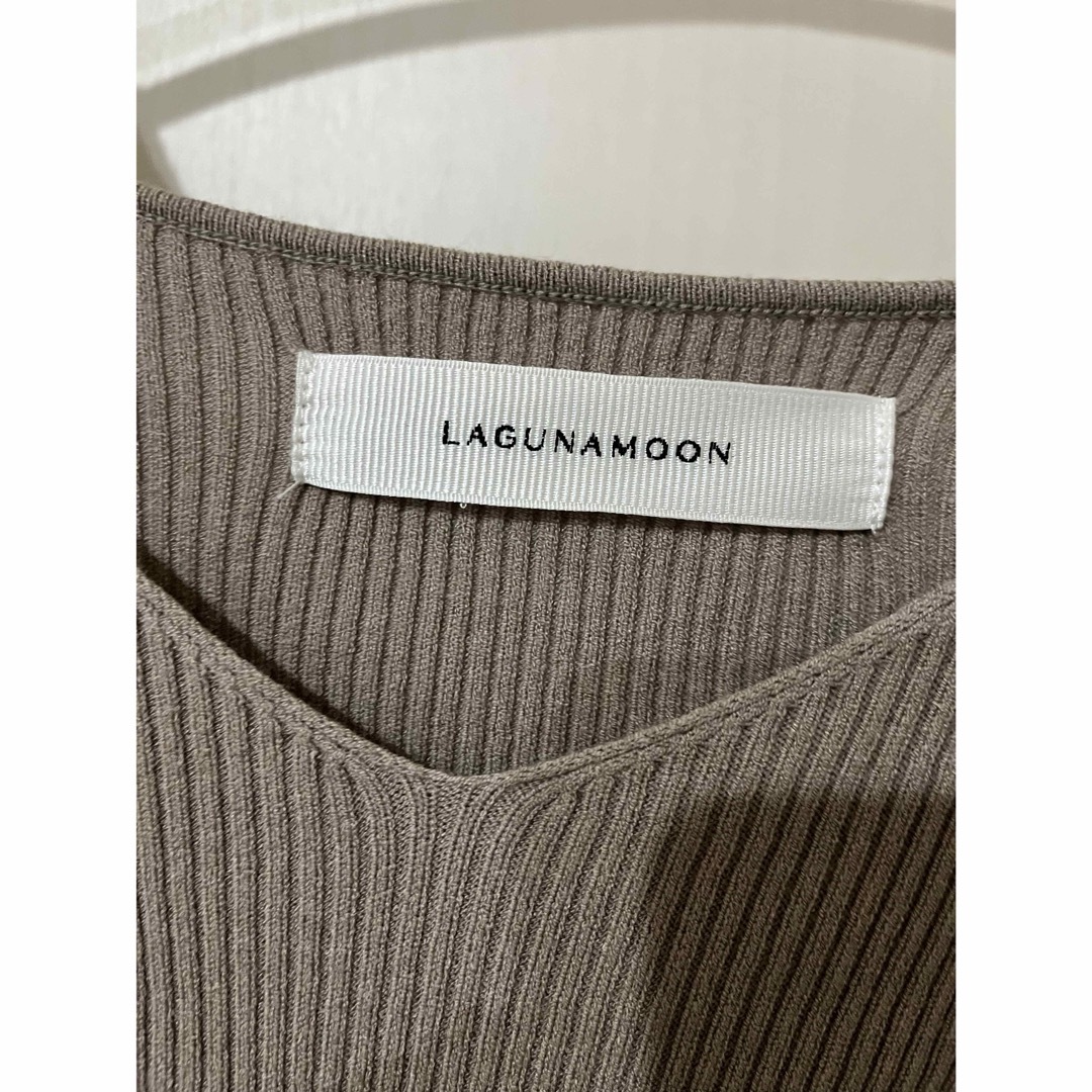 LagunaMoon(ラグナムーン)のLagunamoon 袖ホールリブニット レディースのトップス(ニット/セーター)の商品写真