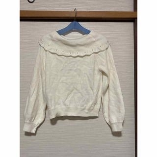 ティティアンドコー(titty&co)のtitty&co 襟付き白のセーター(ニット/セーター)
