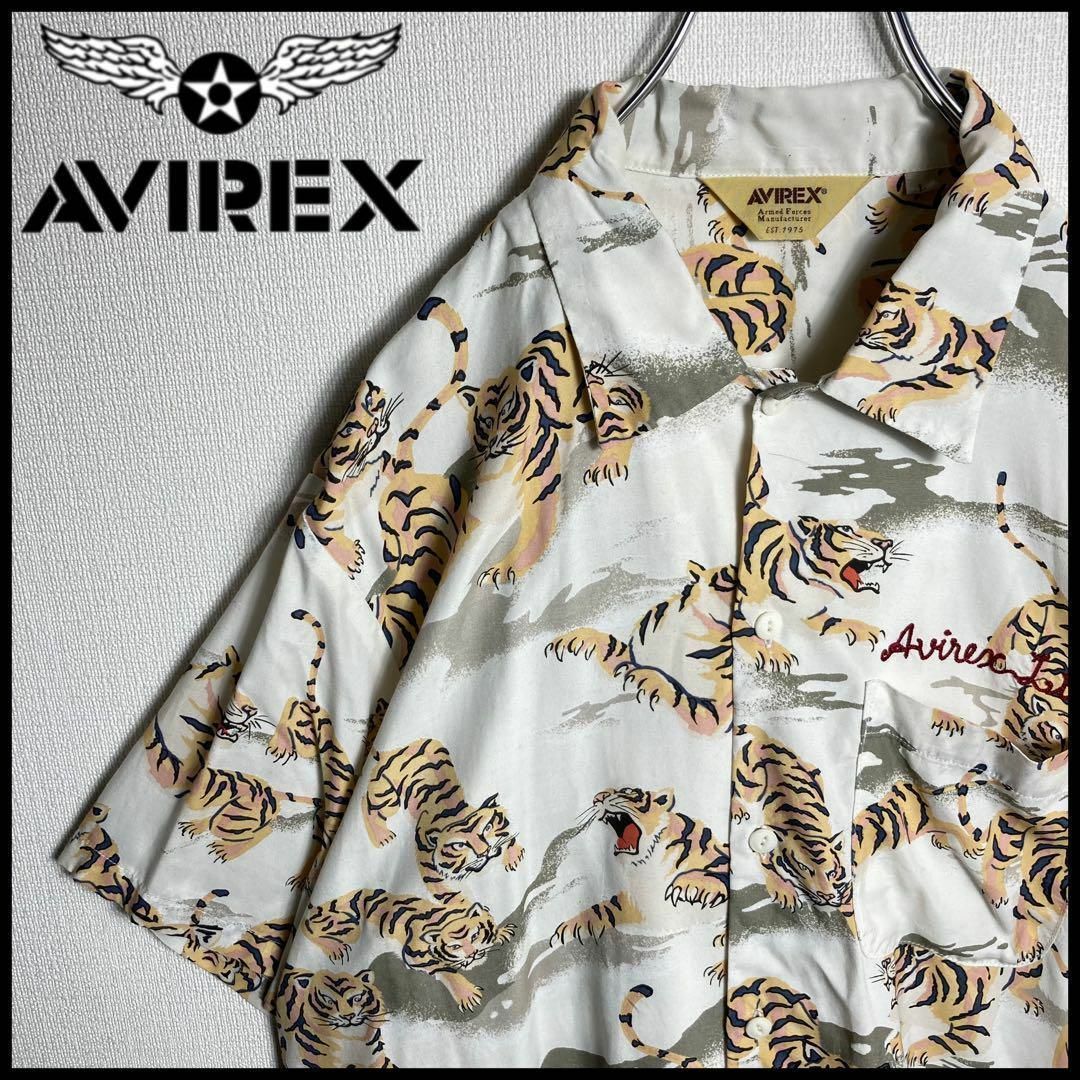 AVIREX(アヴィレックス)の【人気Lサイズ】AVIREX　ワンポイント刺繍ロゴ　半袖シャツ　虎　タイガー メンズのトップス(シャツ)の商品写真