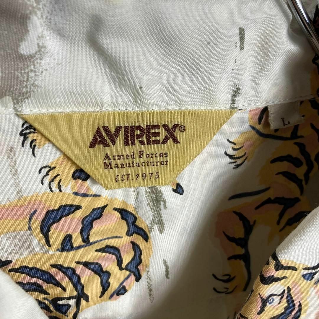 AVIREX(アヴィレックス)の【人気Lサイズ】AVIREX　ワンポイント刺繍ロゴ　半袖シャツ　虎　タイガー メンズのトップス(シャツ)の商品写真