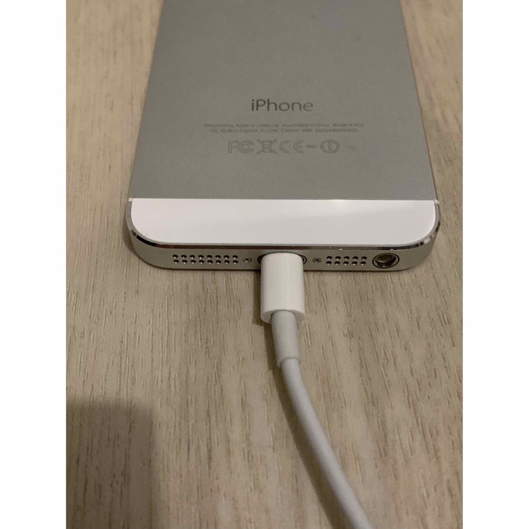 iPhone5s 32GB  スマホ/家電/カメラのスマートフォン/携帯電話(スマートフォン本体)の商品写真