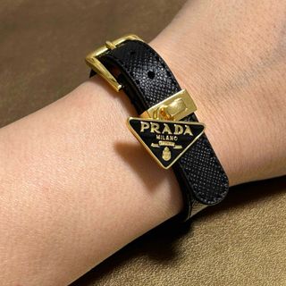 PRADA - 143 ベルトバングル　海外ノベルティ品　ゴールド✖️黒