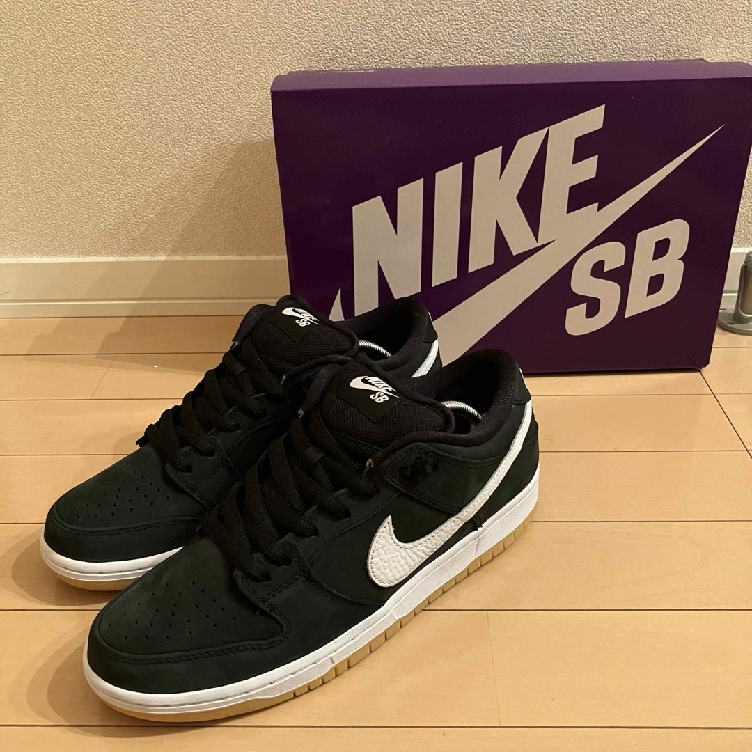 NIKE(ナイキ)の込 未使用に近い★Nike SB Dunk LowPro★Black/White メンズの靴/シューズ(スニーカー)の商品写真