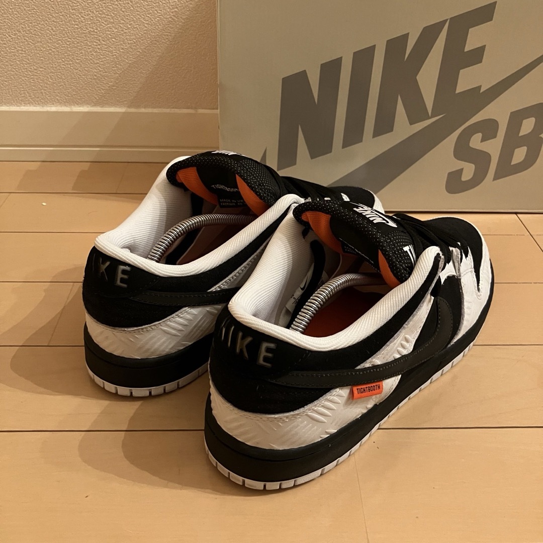 NIKE(ナイキ)の込 美品★TIGHTBOOTH×Nike SB Dunk Low Pro★27 メンズの靴/シューズ(スニーカー)の商品写真