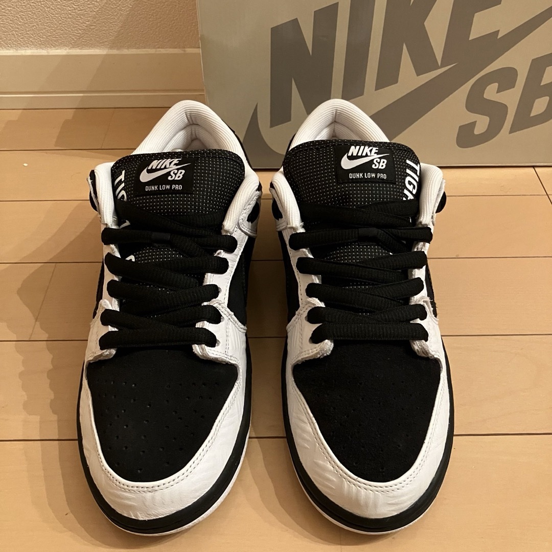 NIKE(ナイキ)の込 美品★TIGHTBOOTH×Nike SB Dunk Low Pro★27 メンズの靴/シューズ(スニーカー)の商品写真