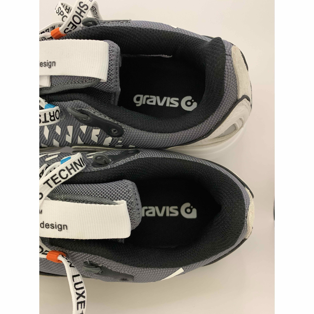 AKM(エイケイエム)の【美品】LUX163AKMBB×gravis コラボスニーカー メンズの靴/シューズ(スニーカー)の商品写真