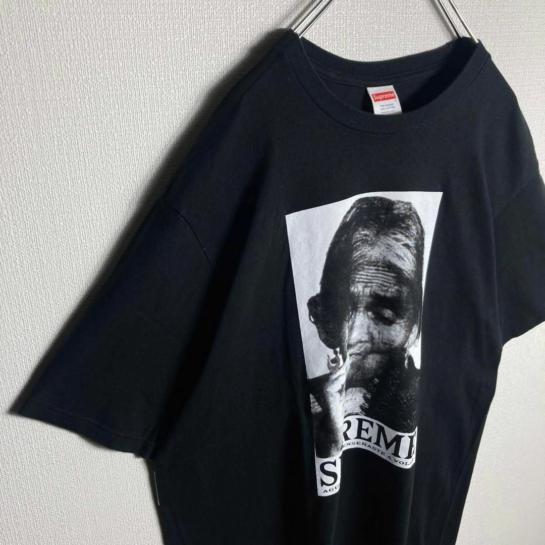 Supreme(シュプリーム)の【美品】シュプリーム　ワンポイントロゴ入りTシャツ　黒　人気Lサイズ メンズのトップス(Tシャツ/カットソー(半袖/袖なし))の商品写真