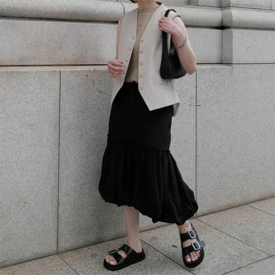 ㊱ 入手困難 新品 完売品 MACHATT バルーンメモリースカートスカート レディースのスカート(ひざ丈スカート)の商品写真