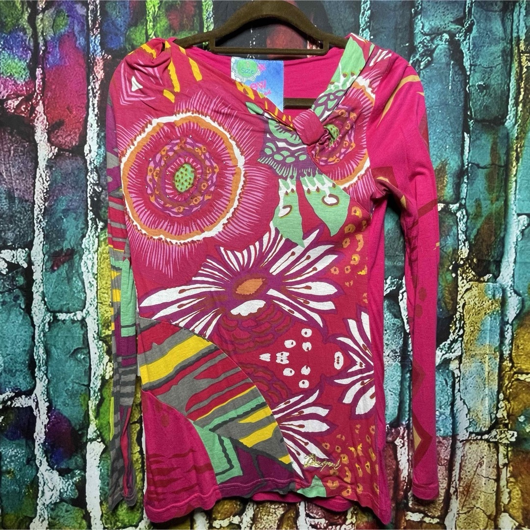 DESIGUAL(デシグアル)のDesigual デジグアル 長袖カットソー size S レディースのトップス(カットソー(長袖/七分))の商品写真