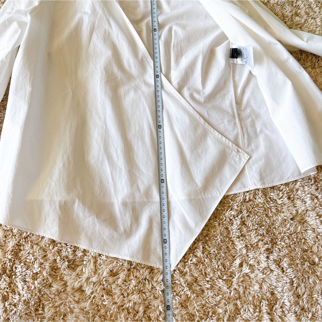 LANVIN(ランバン)のランバン　アシメントリー　シャツ　白シャツ レディースのトップス(シャツ/ブラウス(長袖/七分))の商品写真