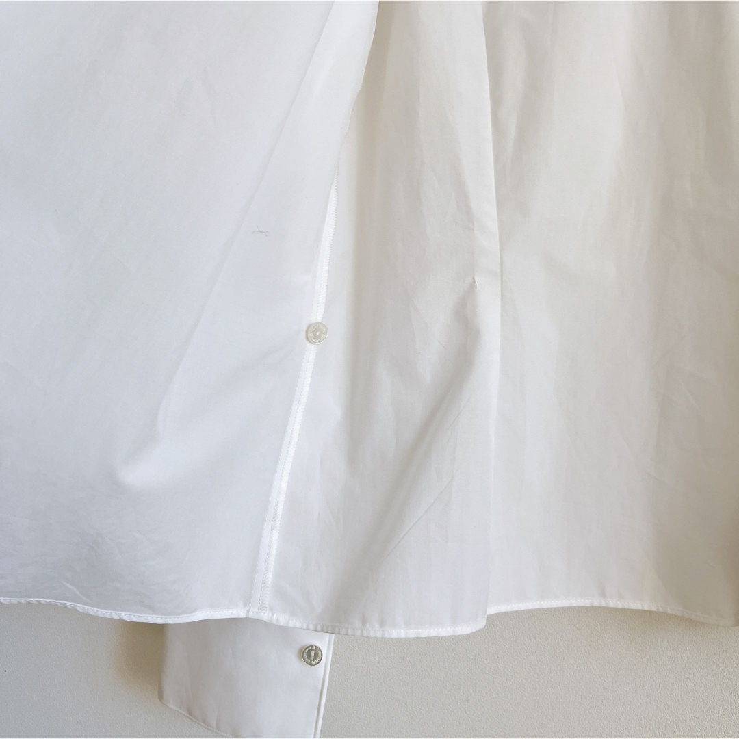 LANVIN(ランバン)のランバン　アシメントリー　シャツ　白シャツ レディースのトップス(シャツ/ブラウス(長袖/七分))の商品写真