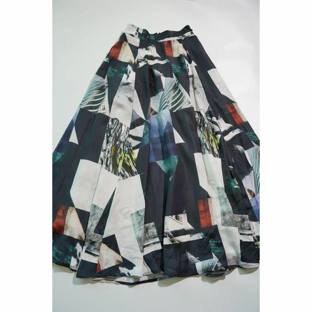 HARE - 再販なし 新品 完売品 HARE ハレ フォトコラージュスカート HARE - 再販なし 新品 完売品 HARE ハレ フォトコラージュスカート