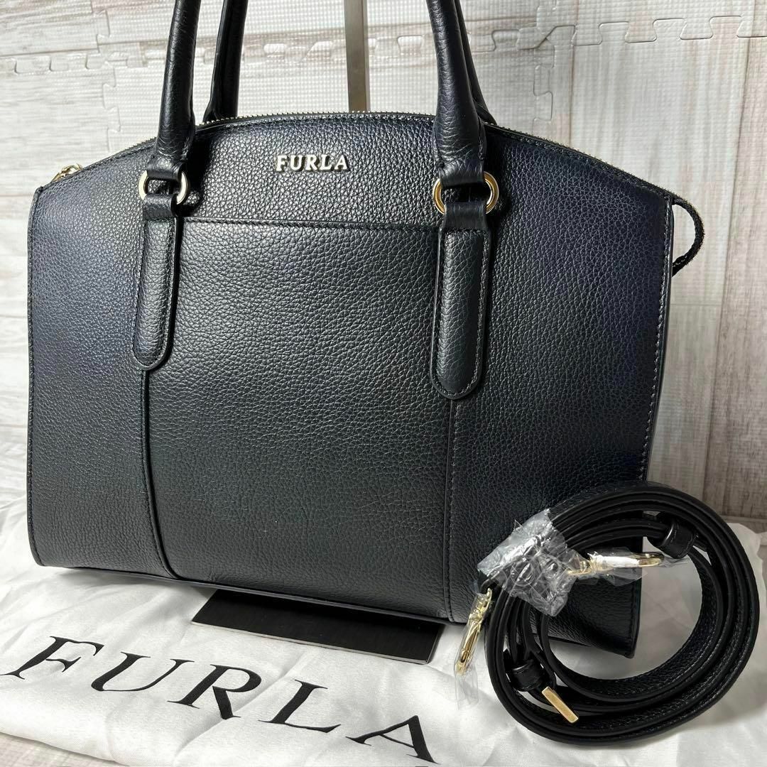 Furla(フルラ)の極美品 FURLA フルラ 2way ショルダーバッグ レザー シボ革 黒 レディースのバッグ(ショルダーバッグ)の商品写真