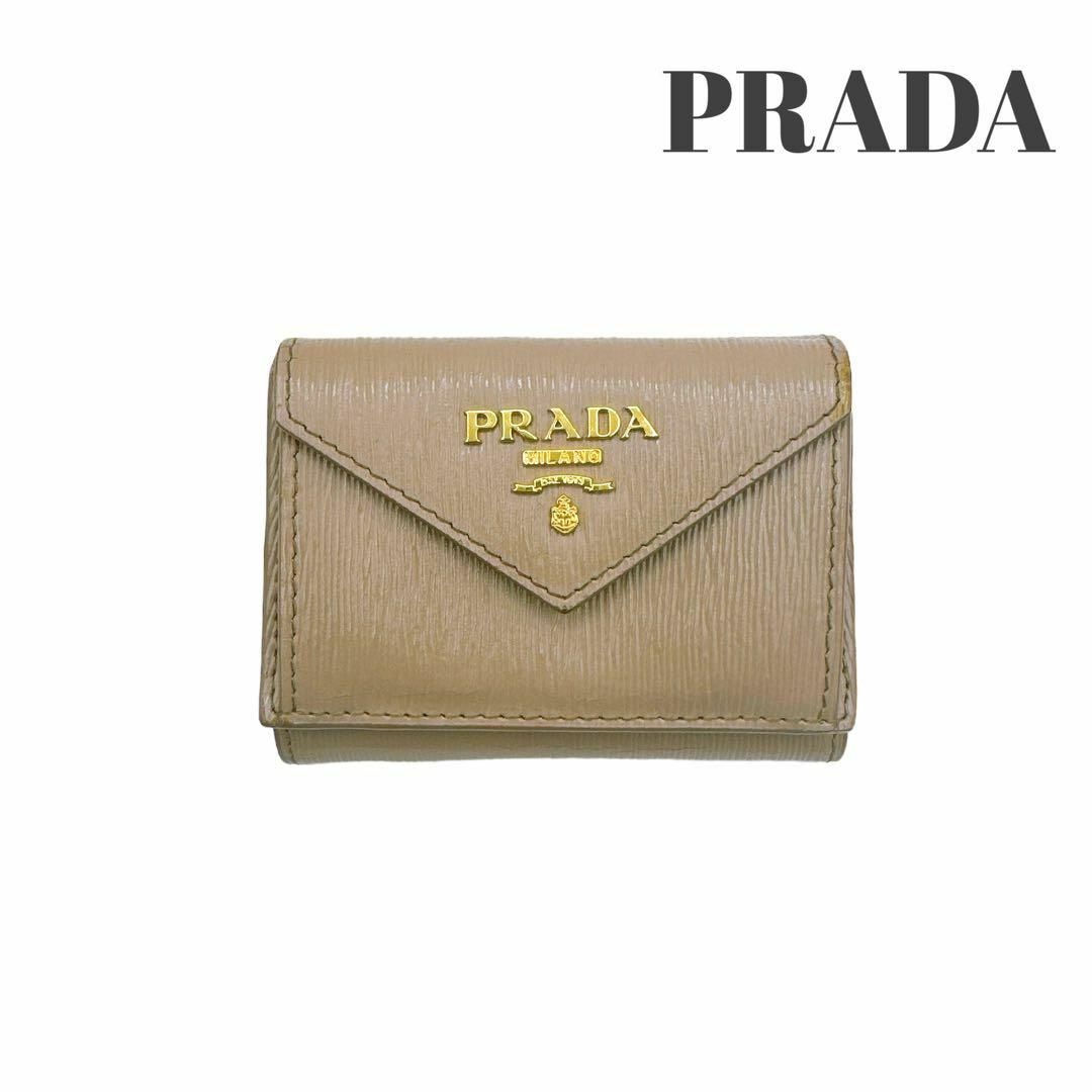 PRADA(プラダ)のプラダ サフィアーノレザー 三つ折り 財布 レディース ピンク コンパクト レディースのファッション小物(財布)の商品写真