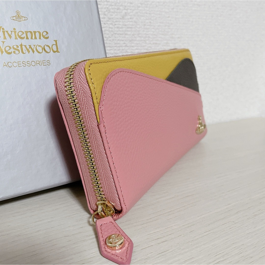 Vivienne Westwood(ヴィヴィアンウエストウッド)の【新品未使用】VivienneWestwood　長財布　マルチカラー　レディース レディースのファッション小物(財布)の商品写真