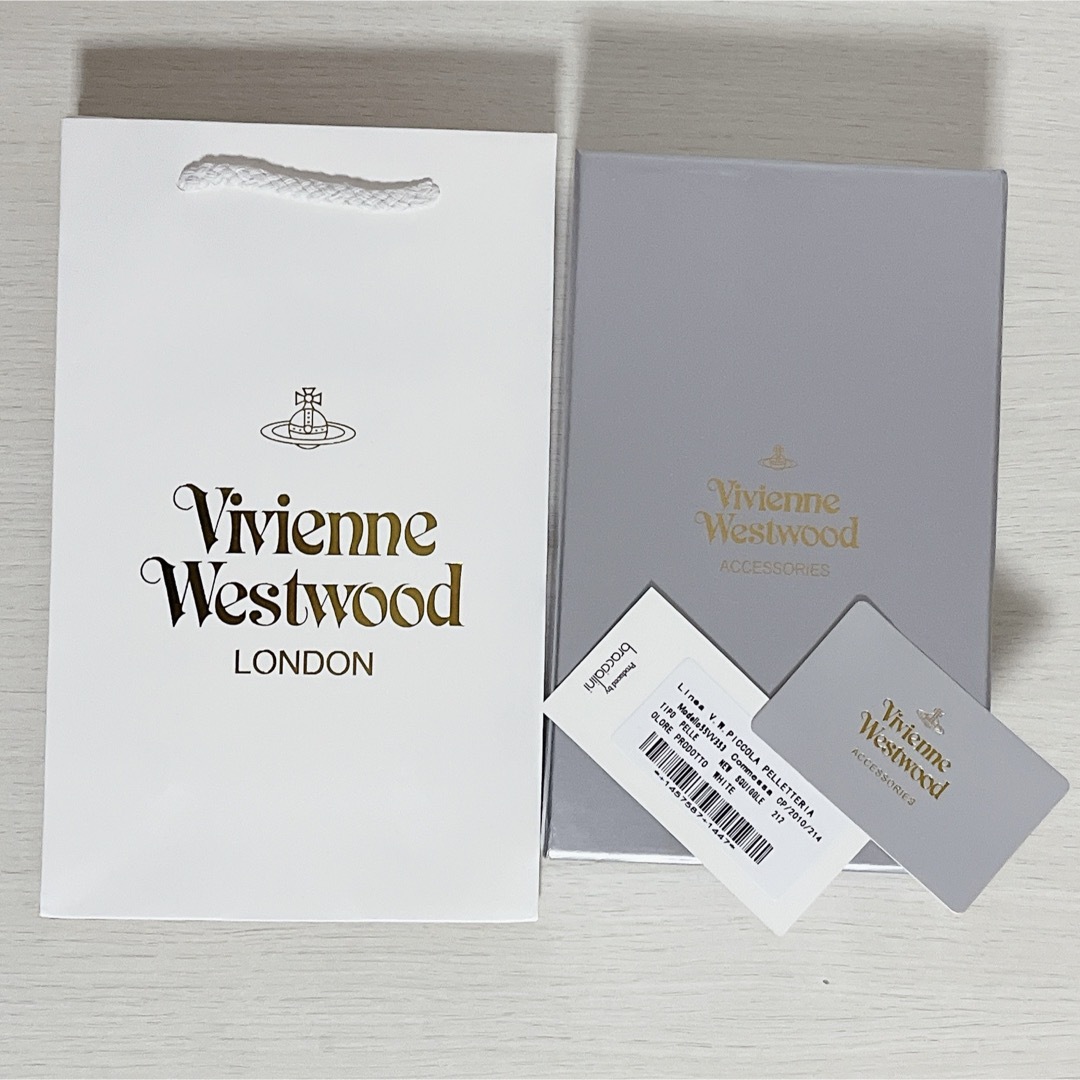 Vivienne Westwood(ヴィヴィアンウエストウッド)の【新品未使用】VivienneWestwood 長財布　トリコロール　ホワイト レディースのファッション小物(財布)の商品写真