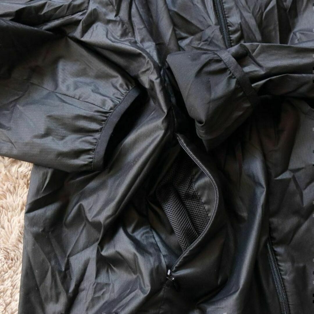 UNIQLO(ユニクロ)のUNIQLO ポケッタブルジャケット Mサイズ ブラック レディースのジャケット/アウター(その他)の商品写真