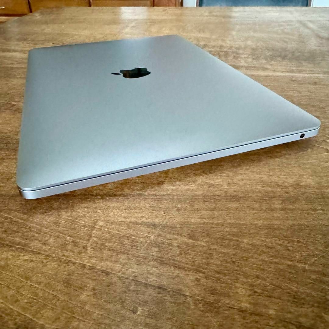 Apple(アップル)のMacBook Pro 13-inch 16GB 256GB UKキーボード スマホ/家電/カメラのPC/タブレット(ノートPC)の商品写真
