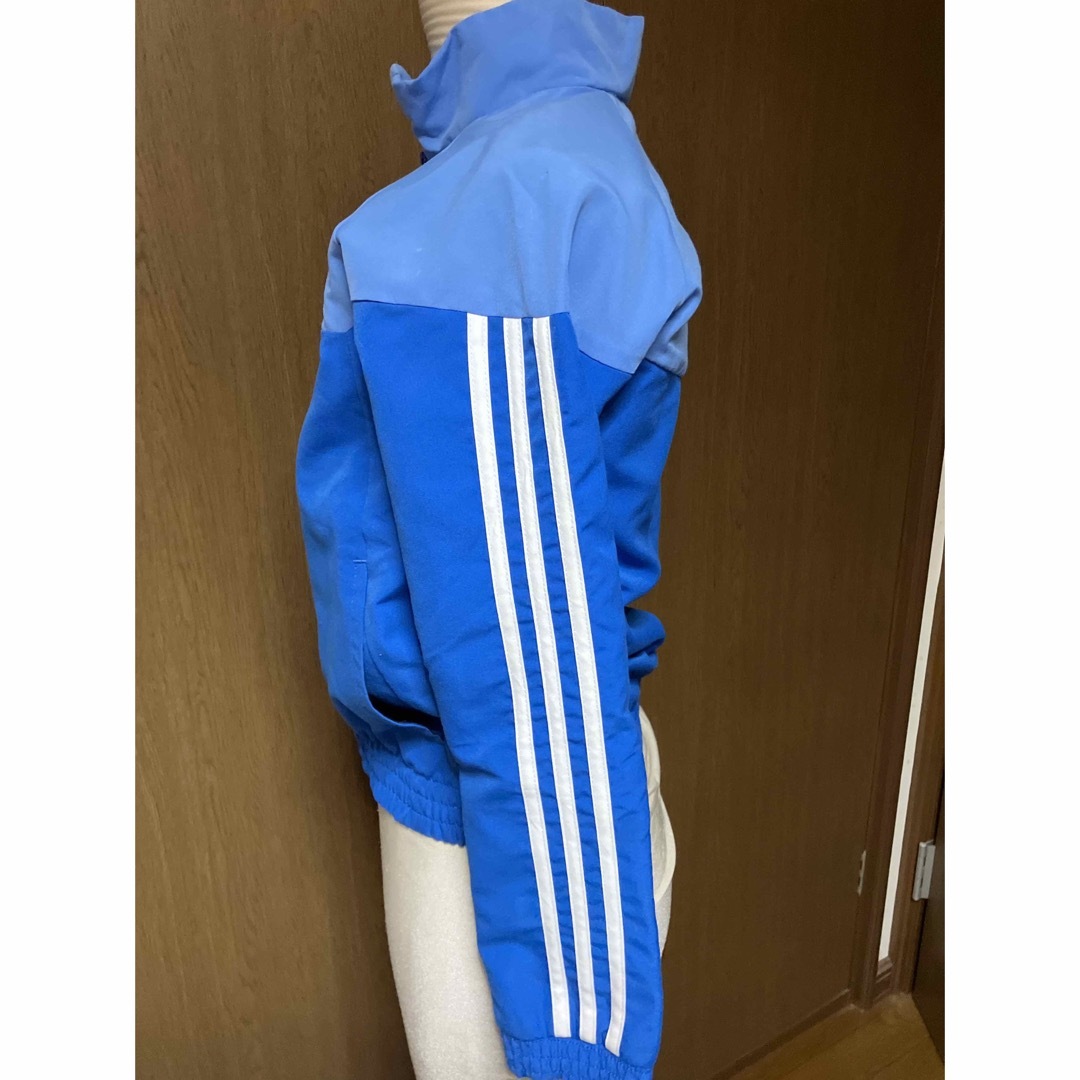 adidas(アディダス)のアディダス   アウター　ジャケット　130 キッズ/ベビー/マタニティのキッズ服男の子用(90cm~)(ジャケット/上着)の商品写真