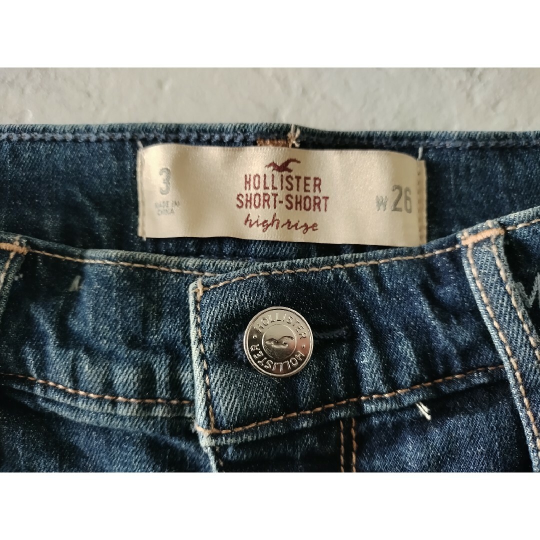 Hollister(ホリスター)のホリスター デニムショートパンツ w26 レディースのパンツ(ショートパンツ)の商品写真