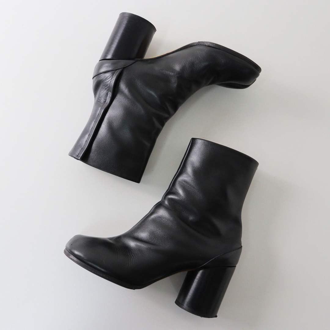 定番 人気アイテム 2019年 メゾン マルジェラ 22 Maison Margiela 22 TABI BOOTS レザー 足袋ブーツ 39(約26cm)/ブラック【2400013790680】 レディースの靴/シューズ(ブーツ)の商品写真