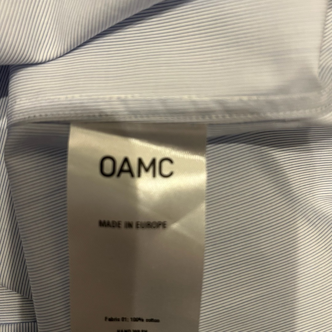 OAMC(オーエーエムシー)の[未使用] OAMC ジルサンダー　Jil sander デザインシャツ メンズのトップス(シャツ)の商品写真