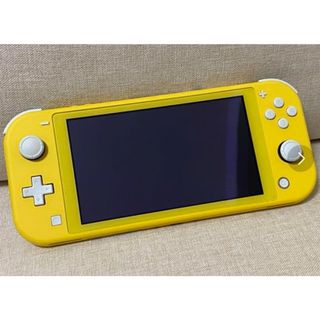 任天堂　Nintendo Switch LITE　イエロー　黄色　傷なし　美品(家庭用ゲーム機本体)