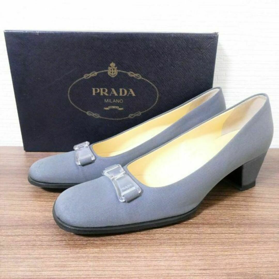 PRADA(プラダ)の美品 プラダ テスート プレートロゴ スクエアトゥ チャンキーヒール パンプス レディースの靴/シューズ(ハイヒール/パンプス)の商品写真