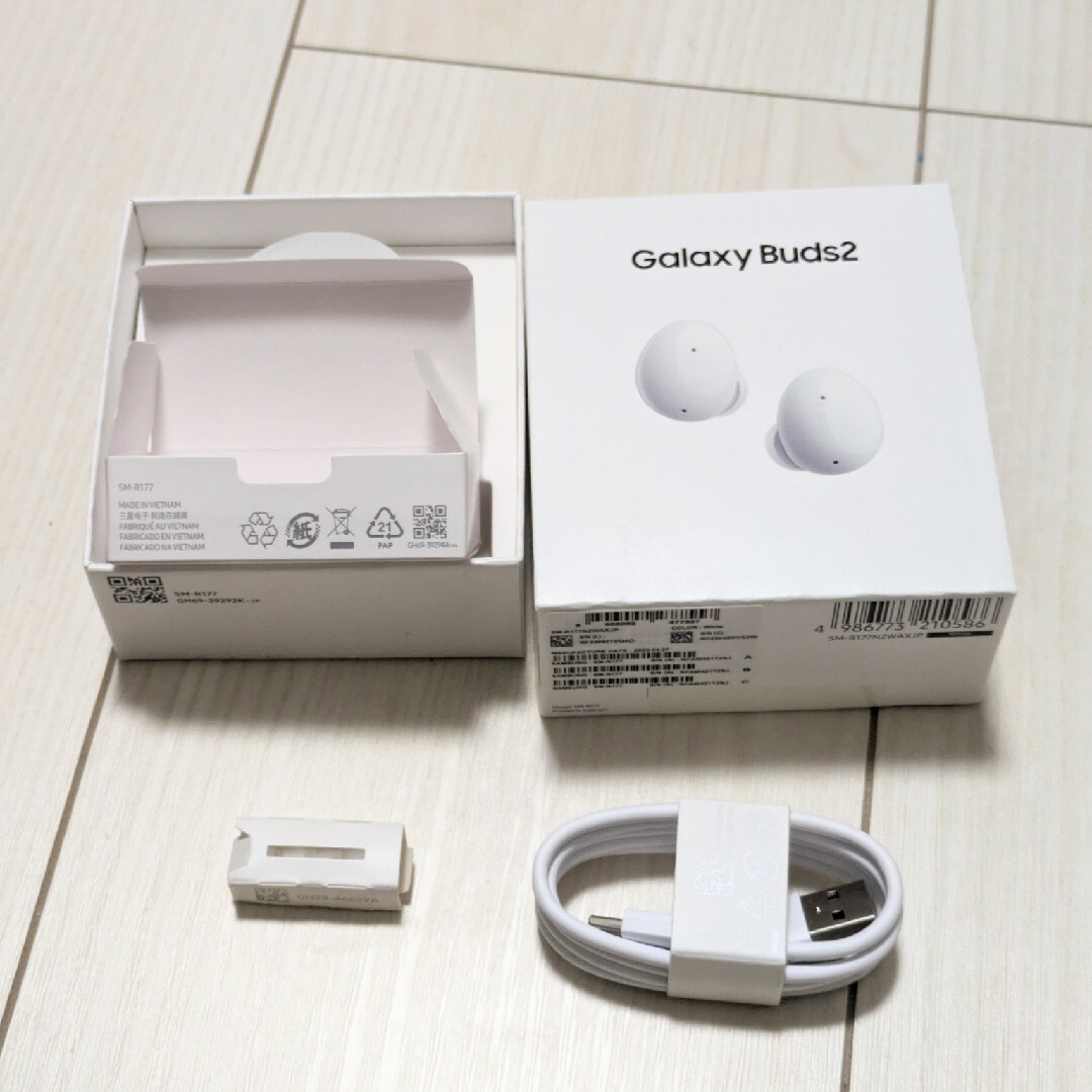 SAMSUNG(サムスン)のSAMSUNG galaxy buds2 スマホ/家電/カメラのオーディオ機器(ヘッドフォン/イヤフォン)の商品写真