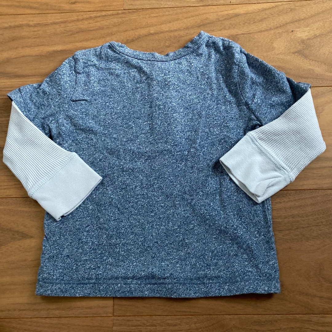 babyGAP ベビーギャップ　2years 95cm 長袖　ロンT  無地 キッズ/ベビー/マタニティのキッズ服男の子用(90cm~)(Tシャツ/カットソー)の商品写真