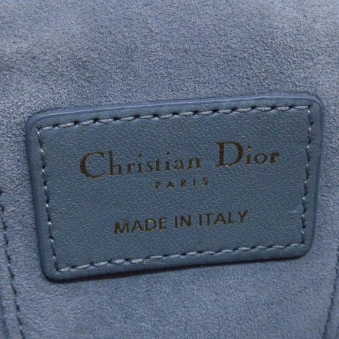 Christian Dior(クリスチャンディオール)のDIOR/ChristianDior(ディオール/クリスチャンディオール) バニティバッグ レディース レディディオールマイクロヴァニティ/カナージュステッチ S0935ONMJ_M41G グレーブルー ラムスキン レディースのバッグ(その他)の商品写真