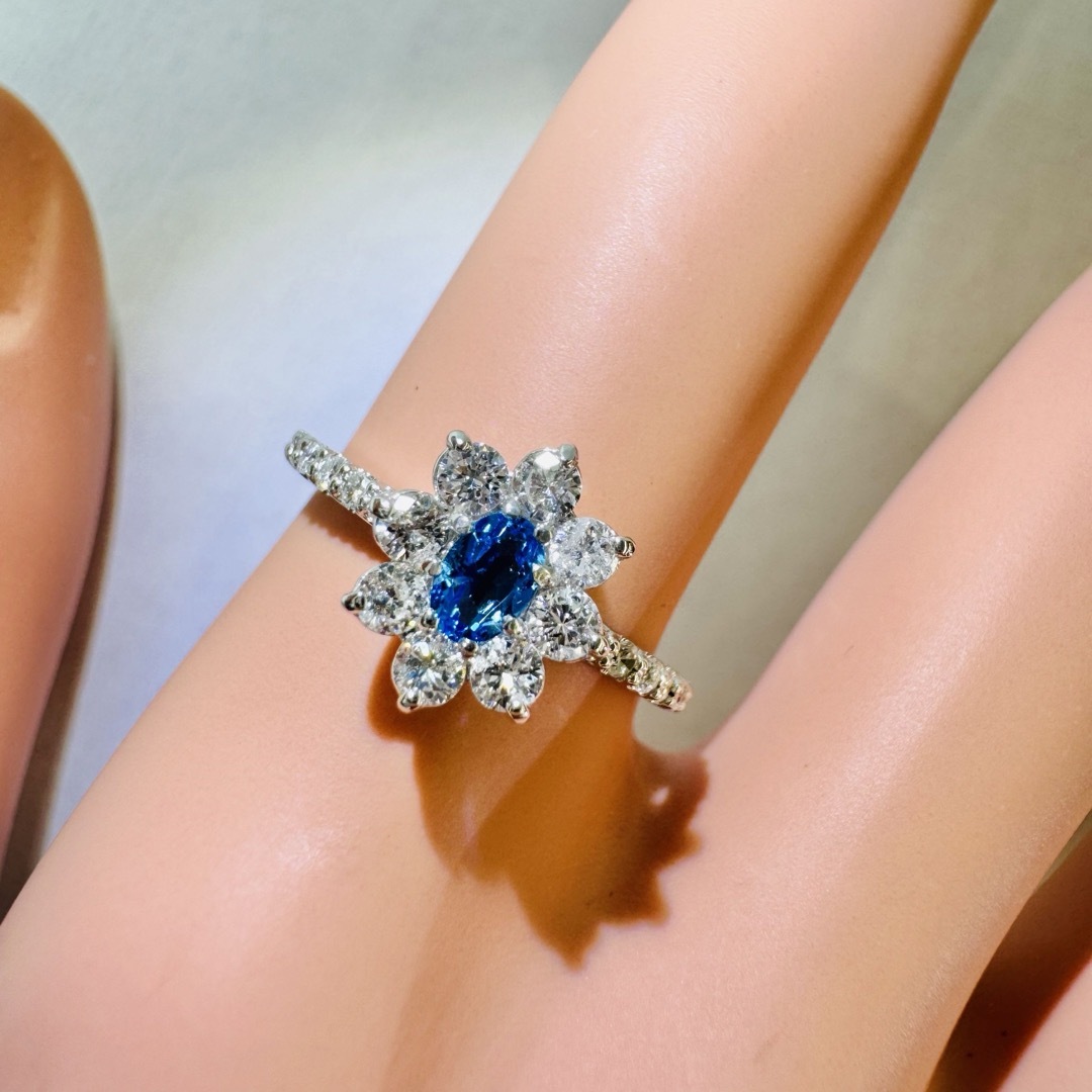 新作☆PTアウイナイトリング AU:0.156ct D:0.50ct レディースのアクセサリー(リング(指輪))の商品写真