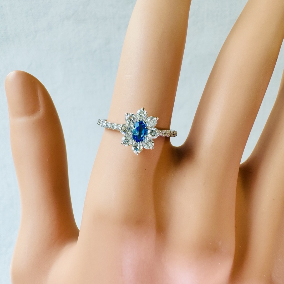 新作☆PTアウイナイトリング AU:0.156ct D:0.50ct レディースのアクセサリー(リング(指輪))の商品写真