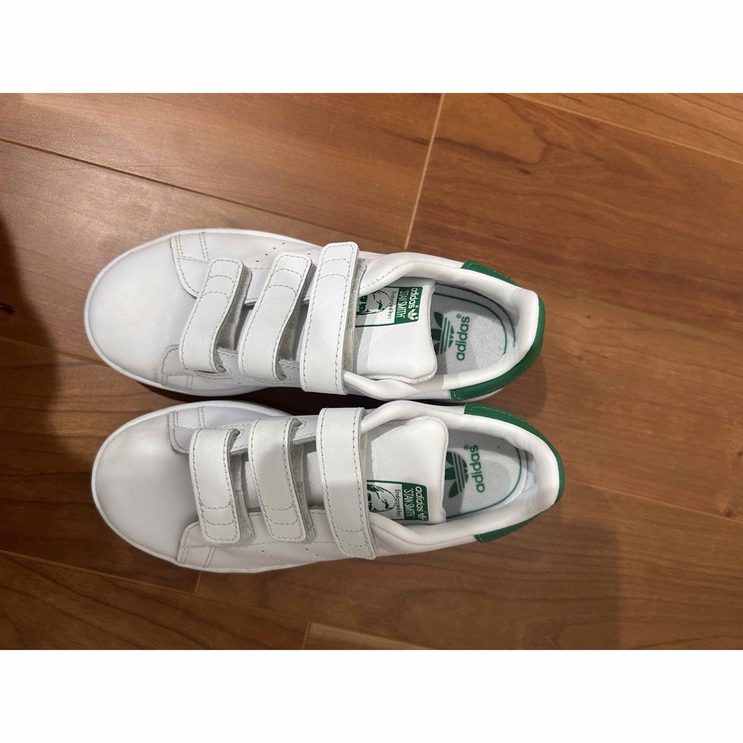 STANSMITH（adidas）(スタンスミス)のスタンスミス　ユナイテッドアローズ　19 キッズ/ベビー/マタニティのキッズ靴/シューズ(15cm~)(スニーカー)の商品写真